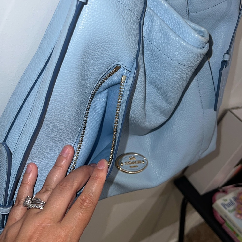 COACH Light Blue Leather 2 Way Shoulder Bag with Crossbody Strap EUC - Picture 5 of 16